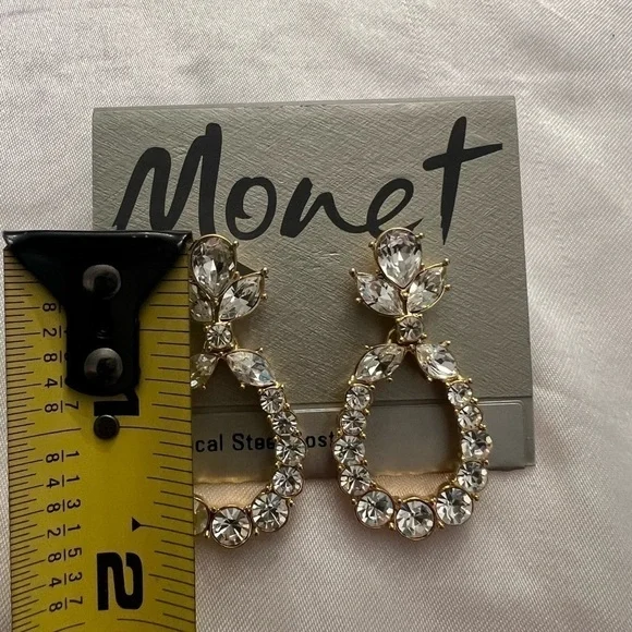 Monet goldtone cz fashion earrings - Picture 5 of 7